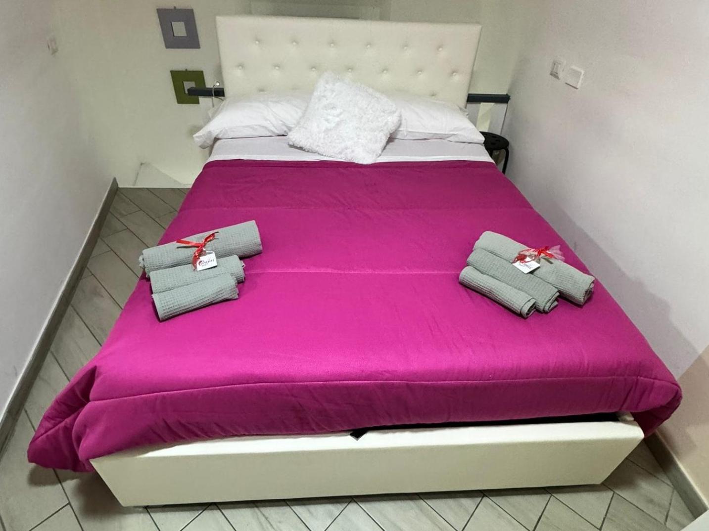A Casarell Apartment เนเปิลส์ ภายนอก รูปภาพ